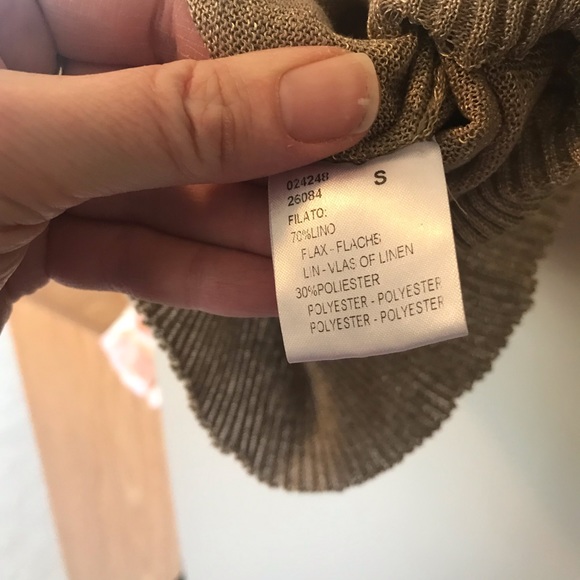 D. Exterior Gold Linen Blend Metallic Gathered Sweater - Picture 10 of 11